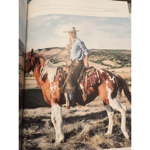 Magnolia Journal Spring 2022 Issue 22 Magazine Let the Good Things Grow M20 - Picture 2 of 3